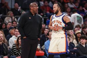 迈克·布朗谈末段失准：我们跑出了机会只是没投进 有时难免这样