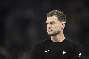 记者：开拓者稳进附加赛 快船交易后实力削弱了 斯普利特想转正