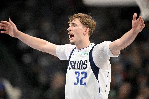 罚球差很多！太阳全队9罚6中 独行侠全队44罚32中