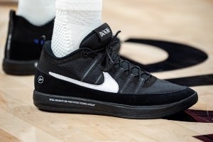 黑魂闪电！布克今日上脚藤原浩联名Book 2 Fragment