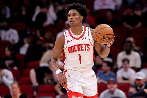 今天投三分没犹豫！阿门：我对自己的投篮一直都很有信心