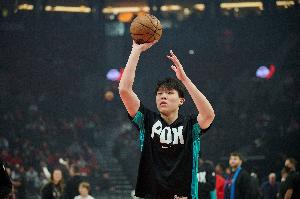 苏群：杨瀚森3分出手太慢  该投就别犹豫 一犹豫机会就没了