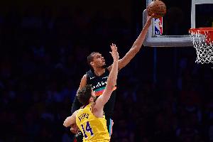 以慈悲为怀！文班26分钟豪取40分12板1盖帽&三节打卡点到为止🙏