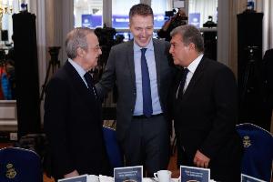 阿斯：皇马与欧足联达协议+欧超终结，巴萨并未参与相关会议