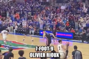 能打进NBA吗？身高2米37的中锋奥利弗NCAA＆高中集锦！